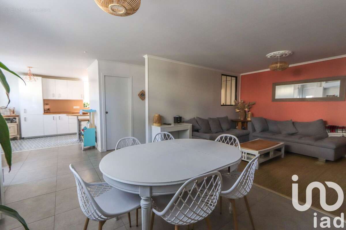 Photo 2 - Maison à CHAMBRY