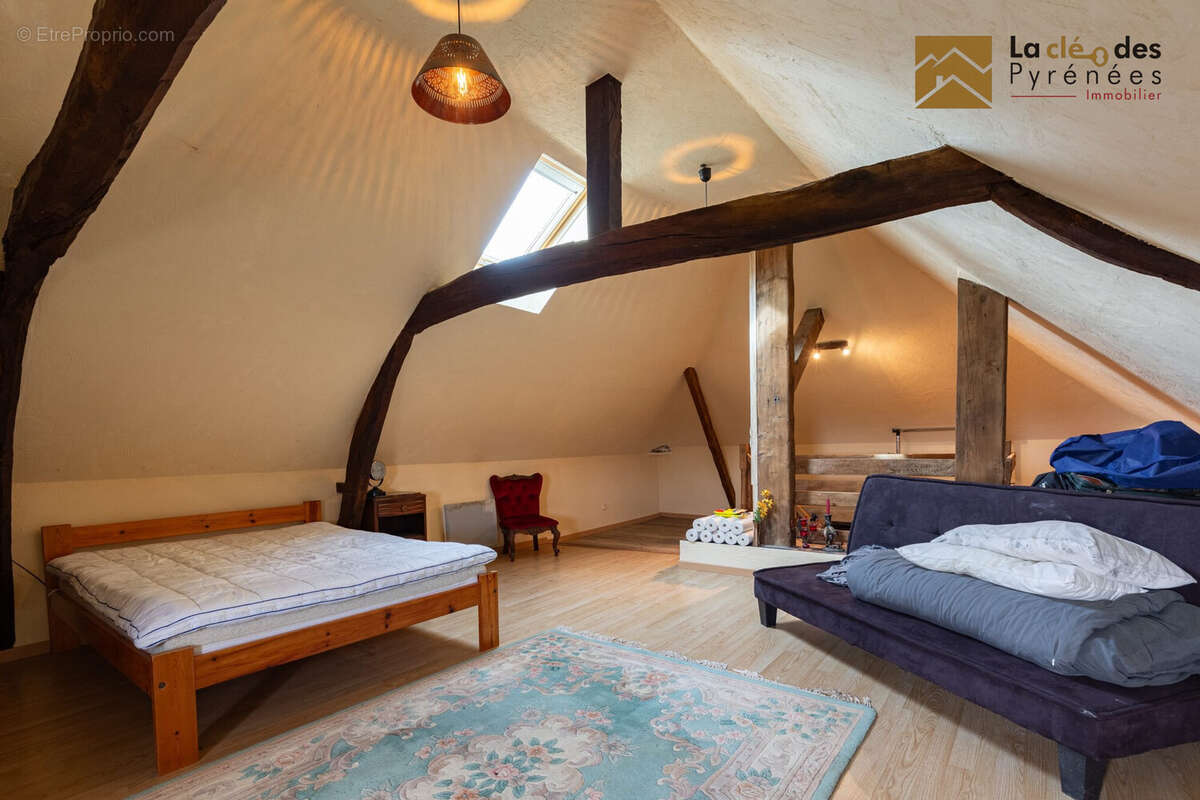 Maison à CASTELBAJAC