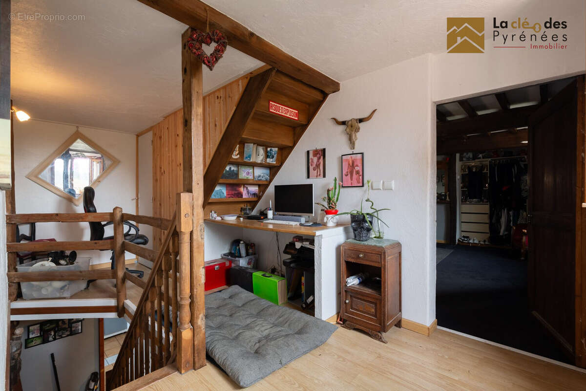 Maison à CASTELBAJAC