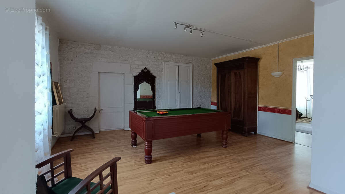 Maison à VILLARS-EN-PONS