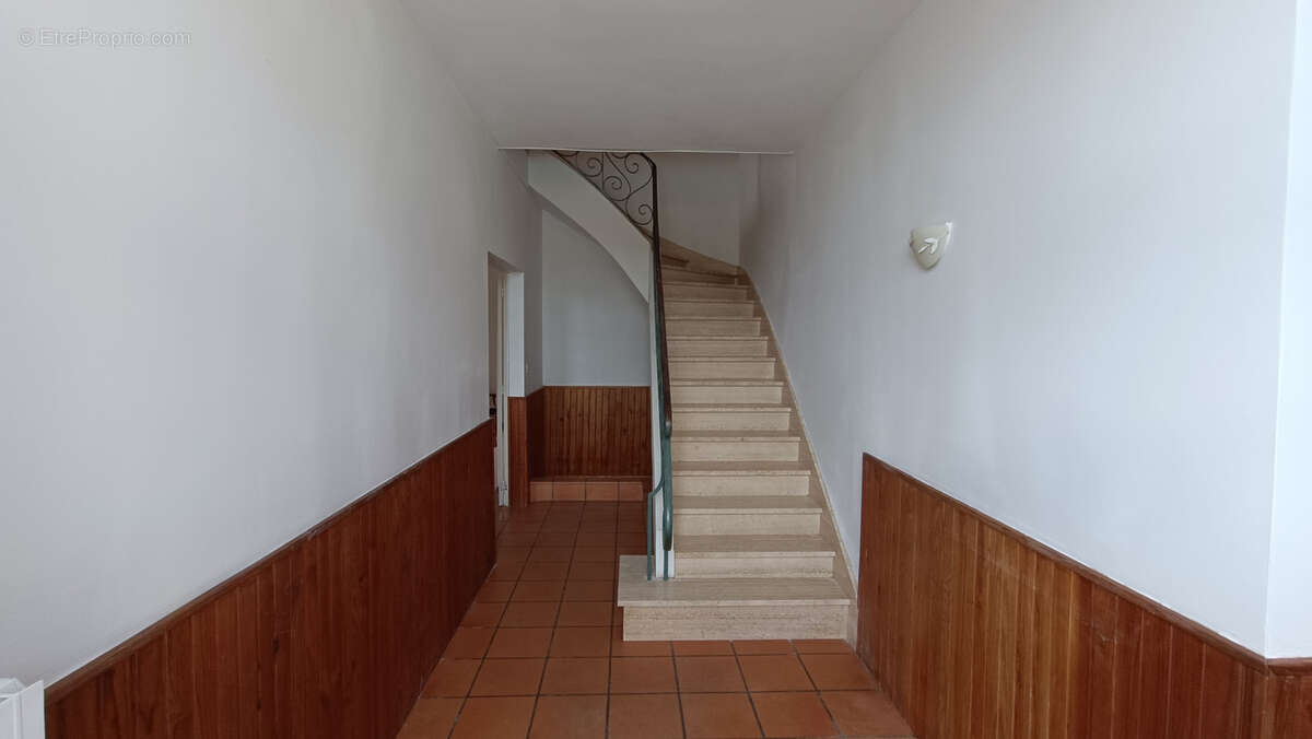 Maison à VILLARS-EN-PONS