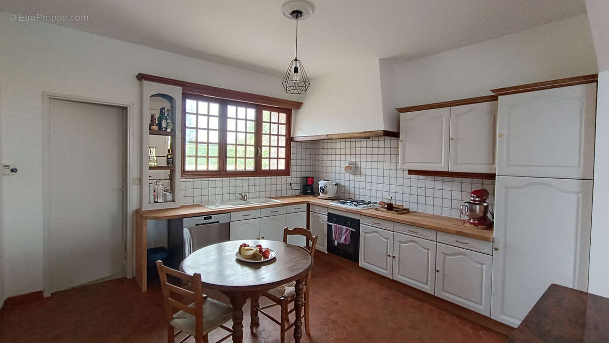 Maison à VILLARS-EN-PONS