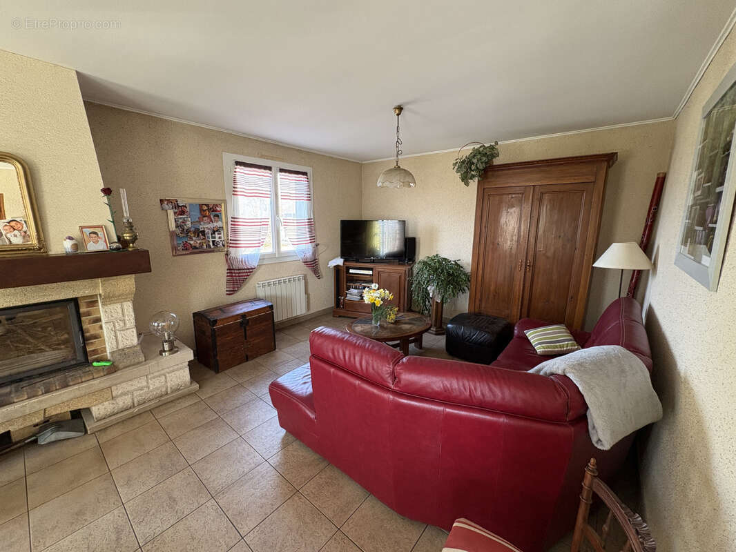 Maison à FEUGAROLLES