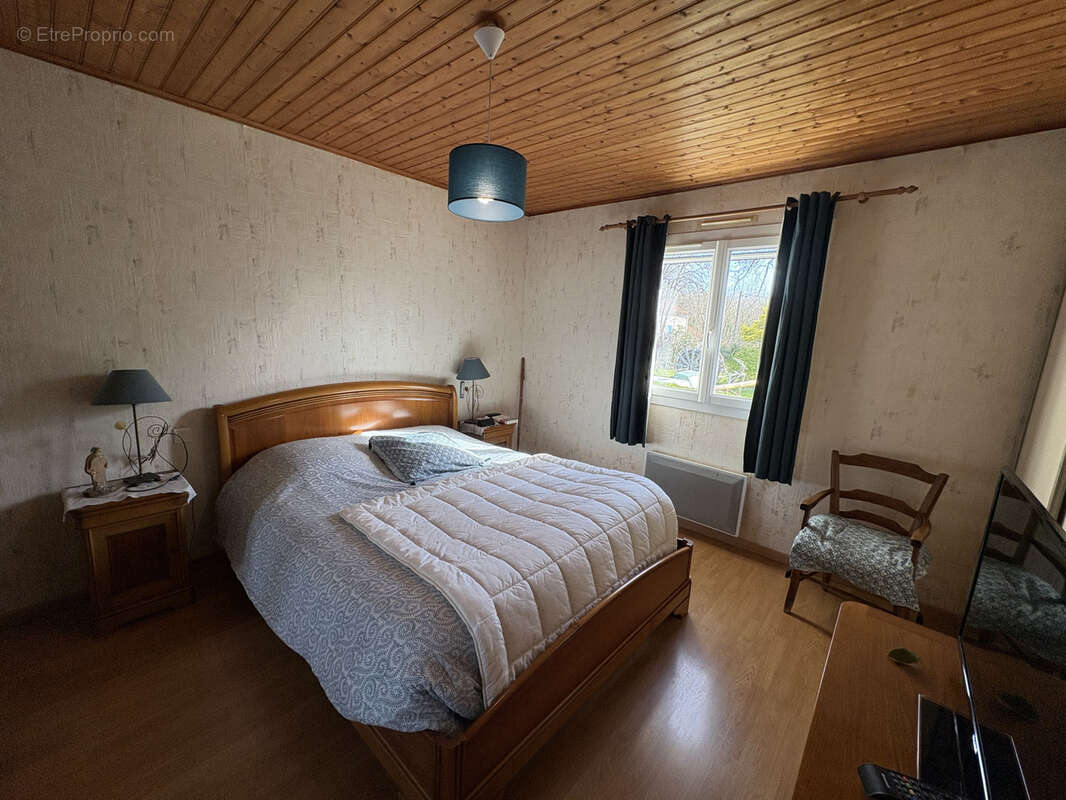 Maison à FEUGAROLLES