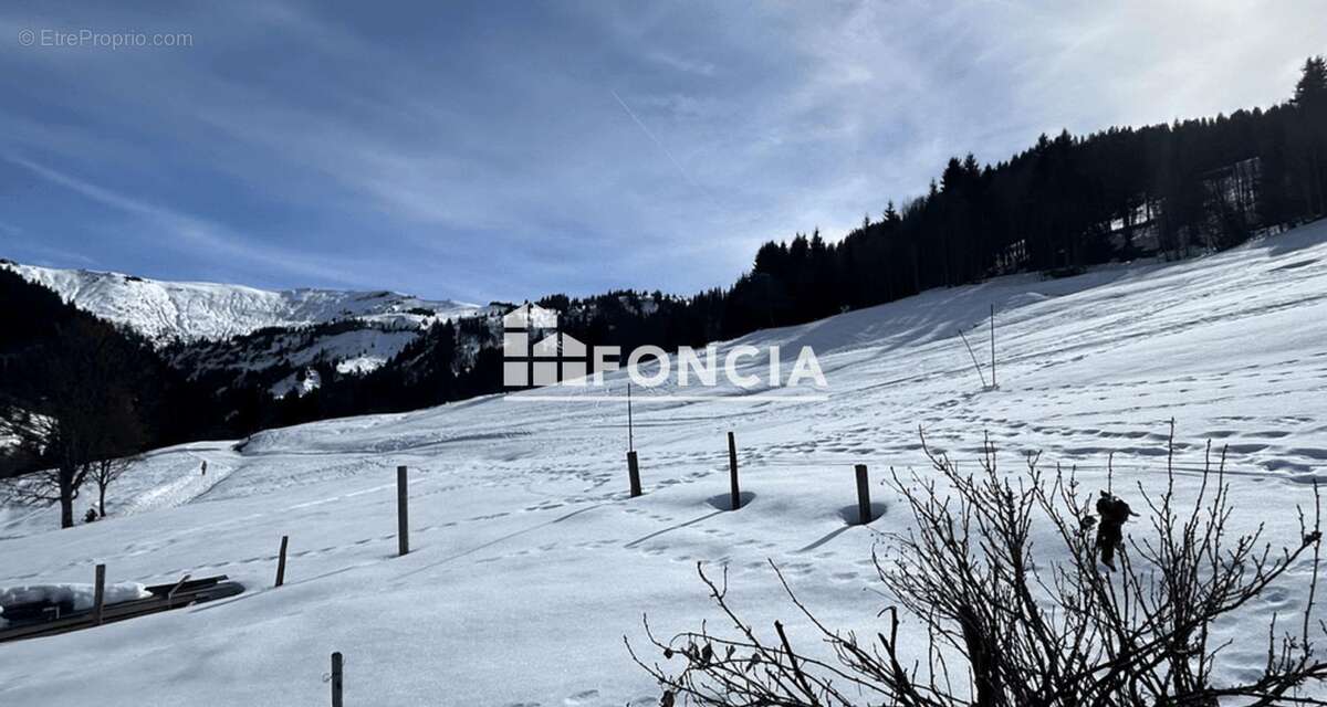 Maison à NOTRE-DAME-DE-BELLECOMBE