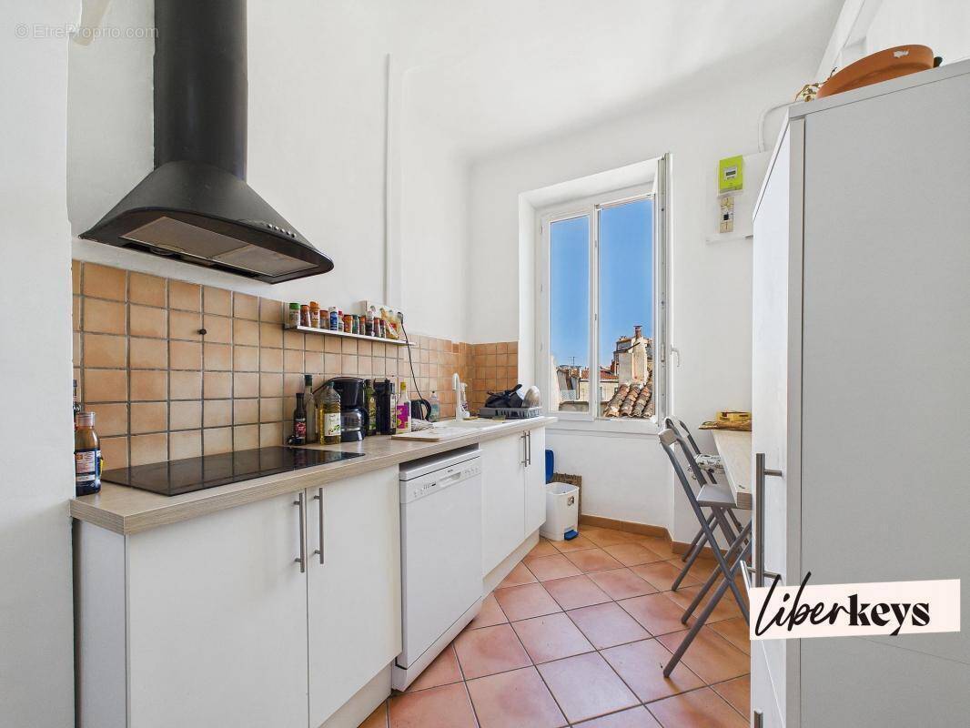 Appartement à MARSEILLE-6E