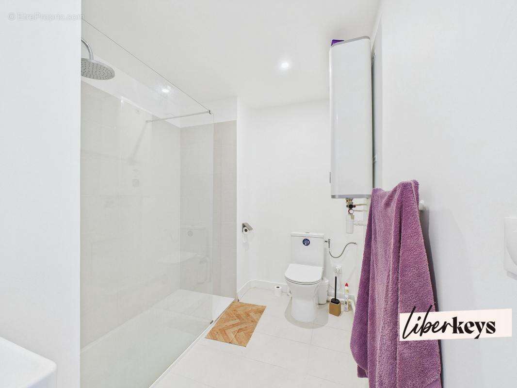 Appartement à MARSEILLE-6E
