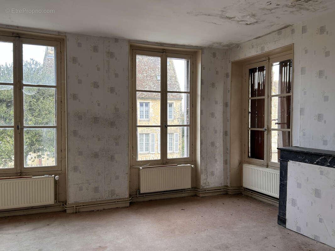 Maison à LE PIN-LA-GARENNE