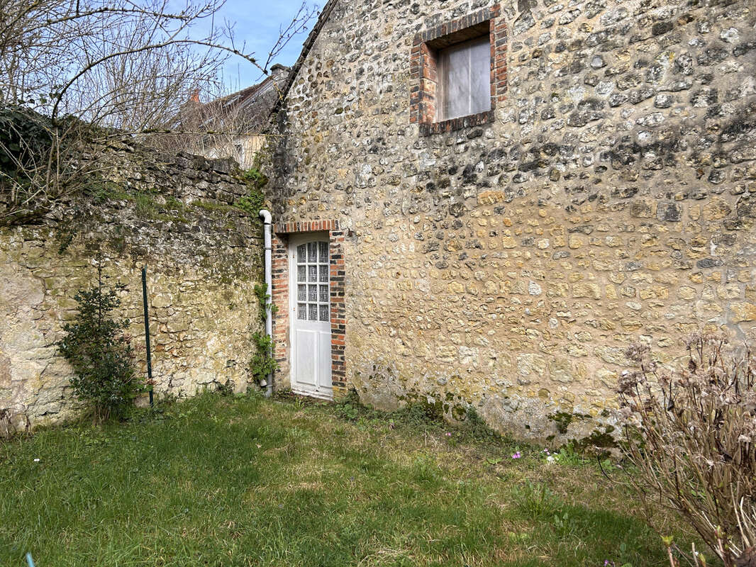 Maison à LE PIN-LA-GARENNE