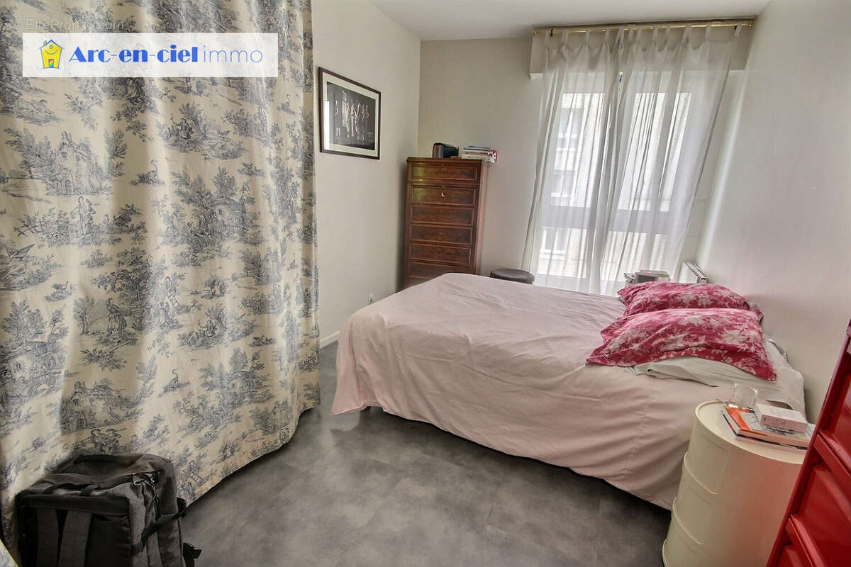 Appartement à PARIS-3E