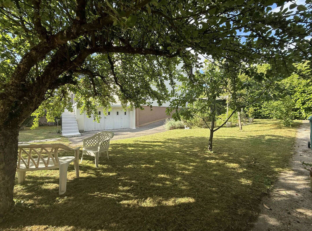 Maison à CONTREXEVILLE