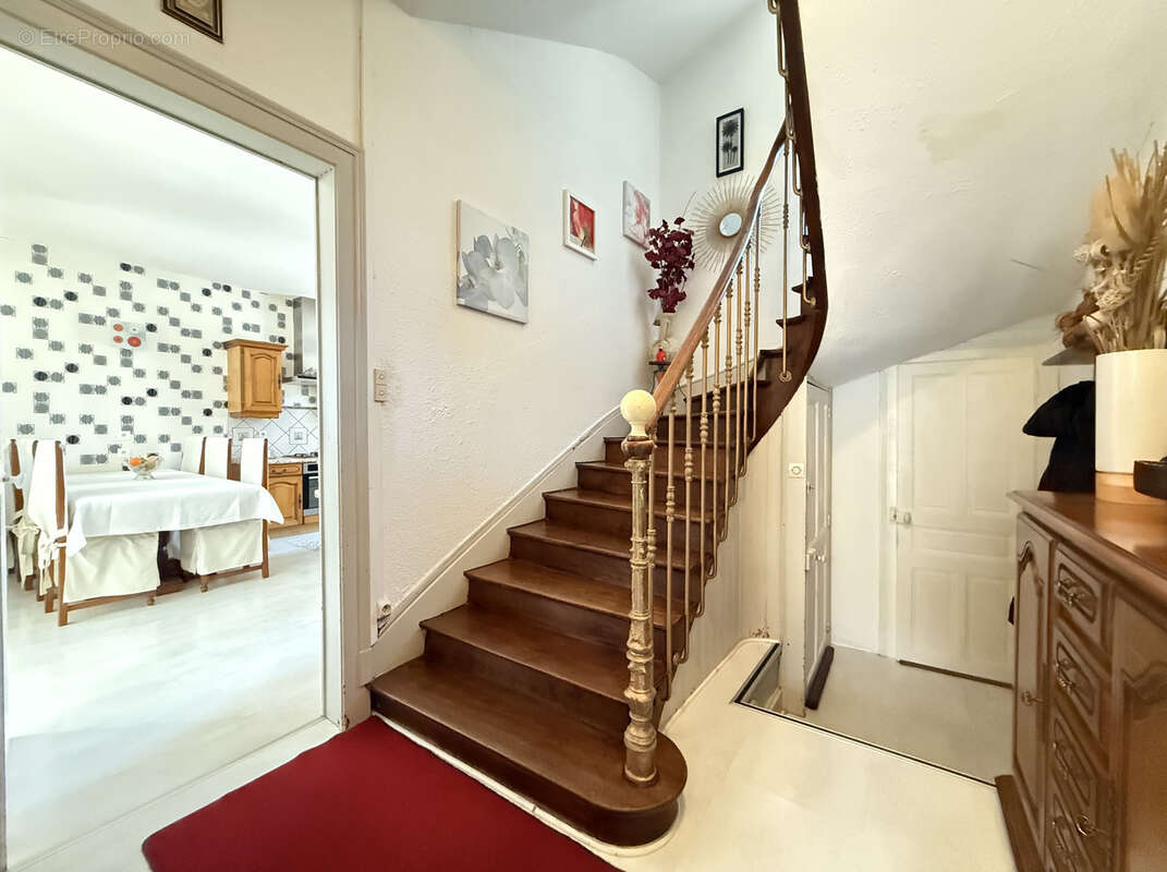 Maison à CONTREXEVILLE