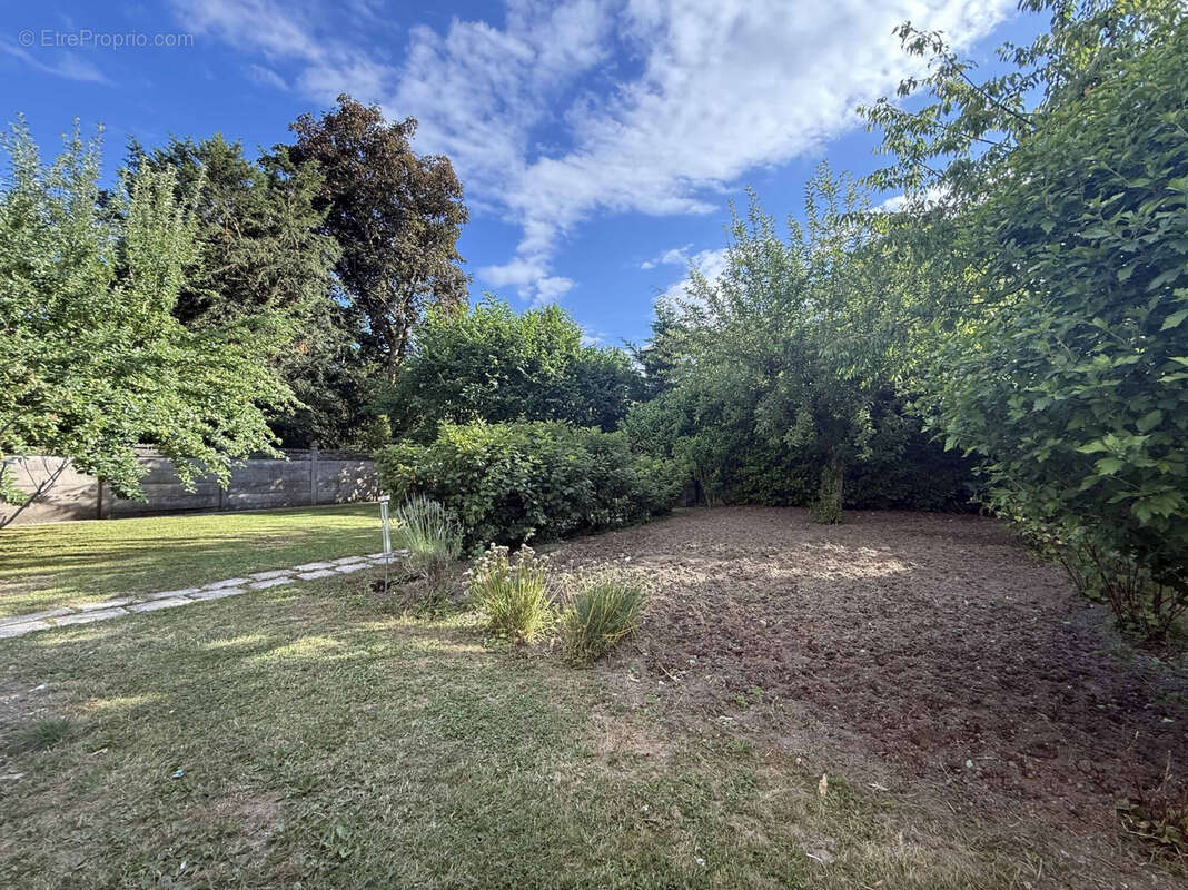 Maison à CONTREXEVILLE