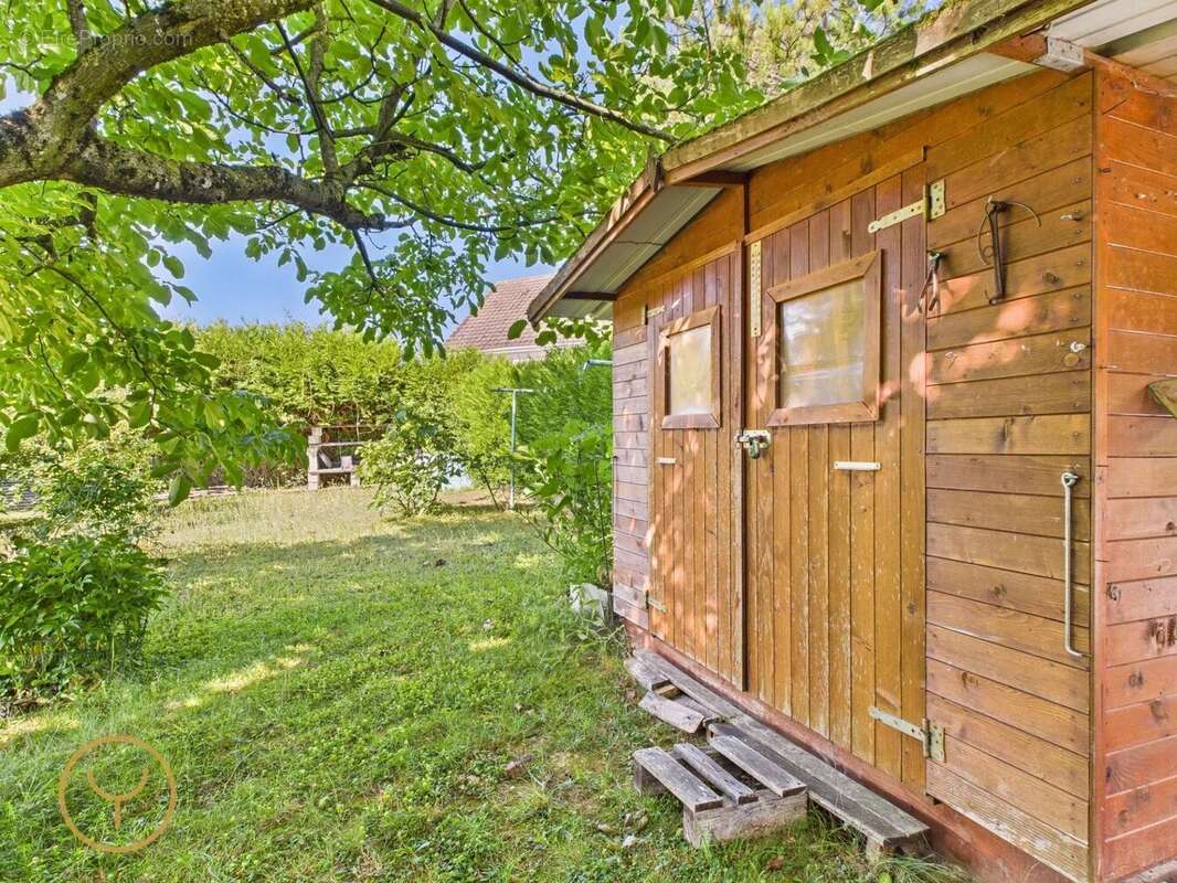 Maison à SAINT-POUANGE