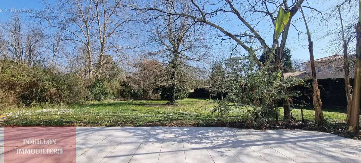 Maison à POUILLON