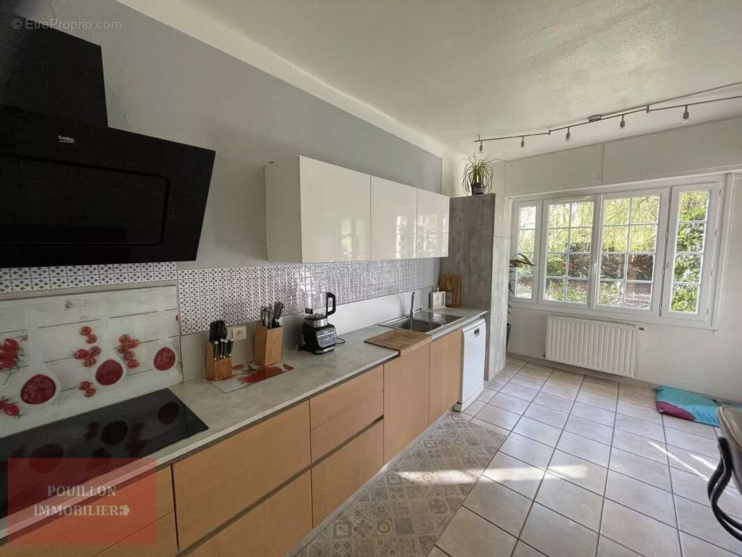 Maison à POUILLON