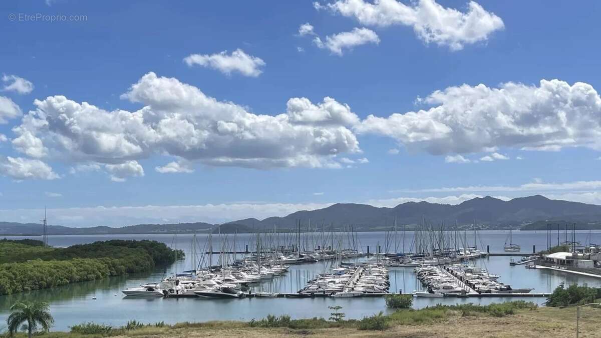Appartement à FORT-DE-FRANCE