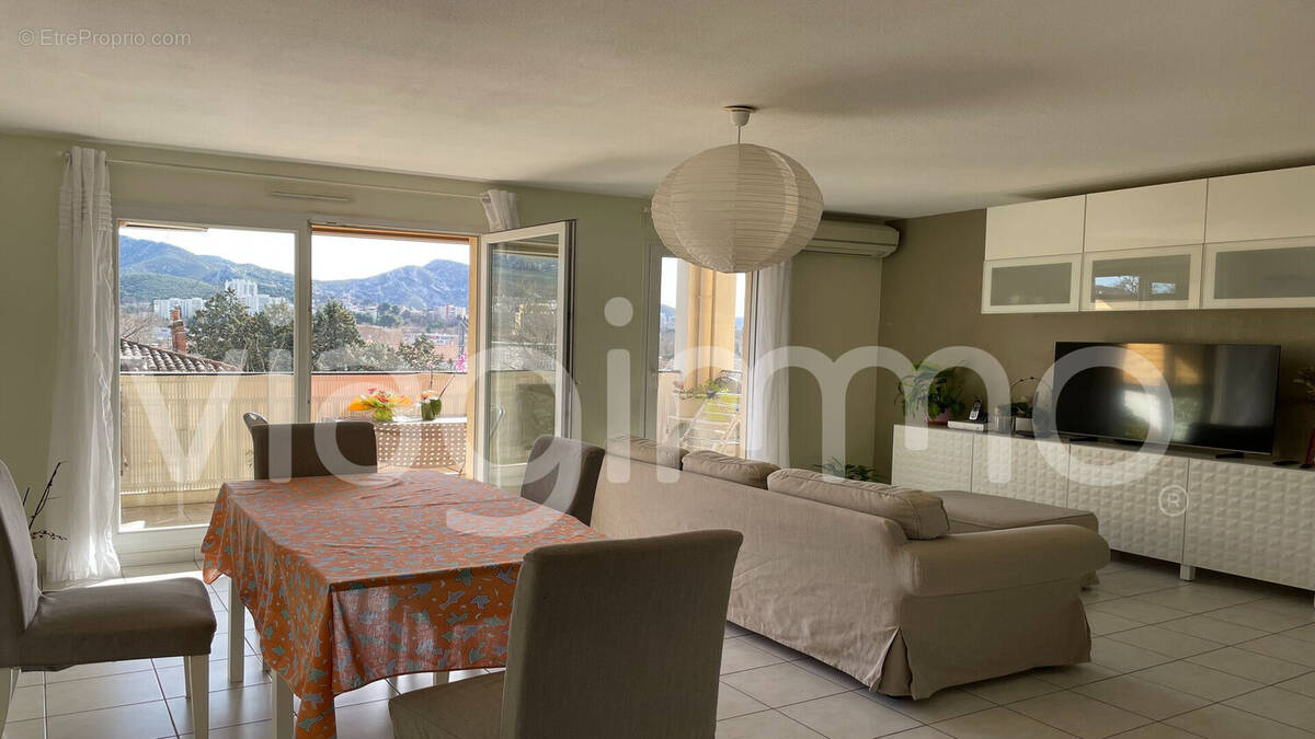 Appartement à MARSEILLE-11E