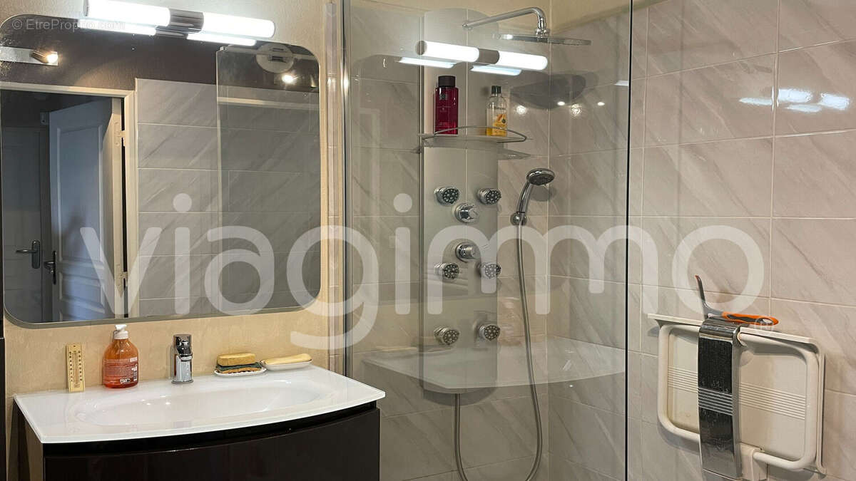 Appartement à MARSEILLE-11E