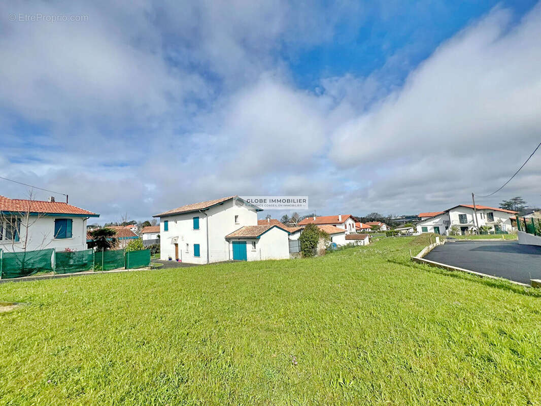 Terrain à ARCANGUES