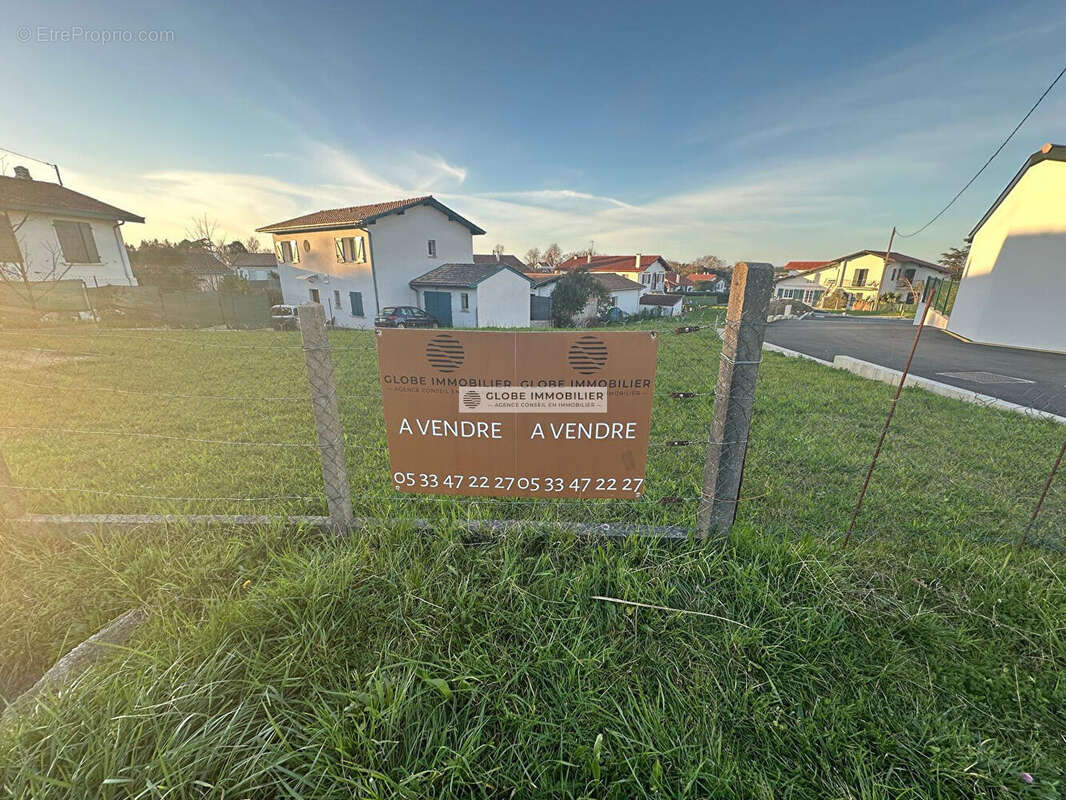 Terrain à ARCANGUES