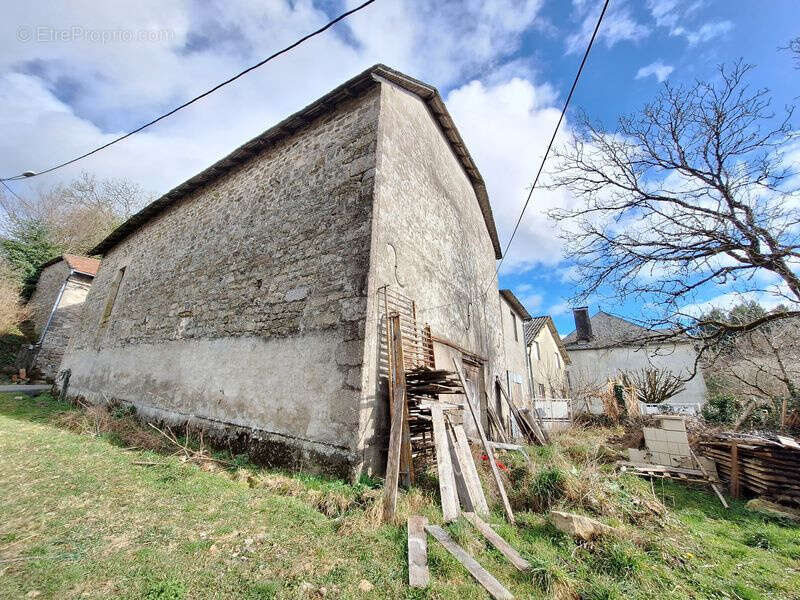Maison à SOUSCEYRAC