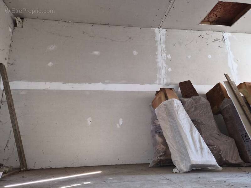 Maison à MONTCORNET