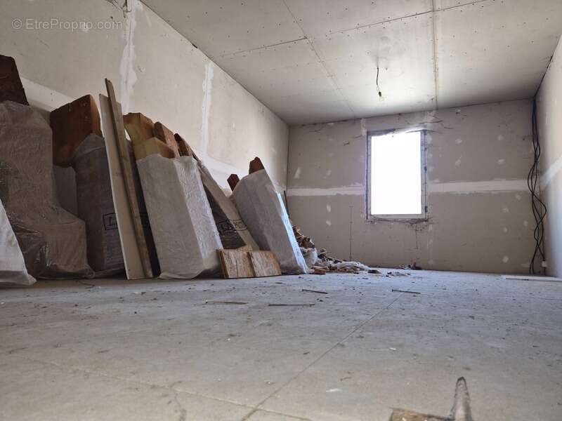 Maison à MONTCORNET