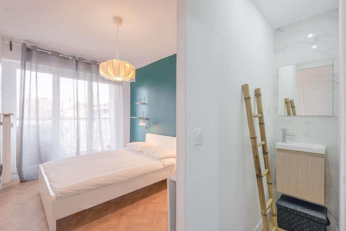 Appartement à MARSEILLE-3E