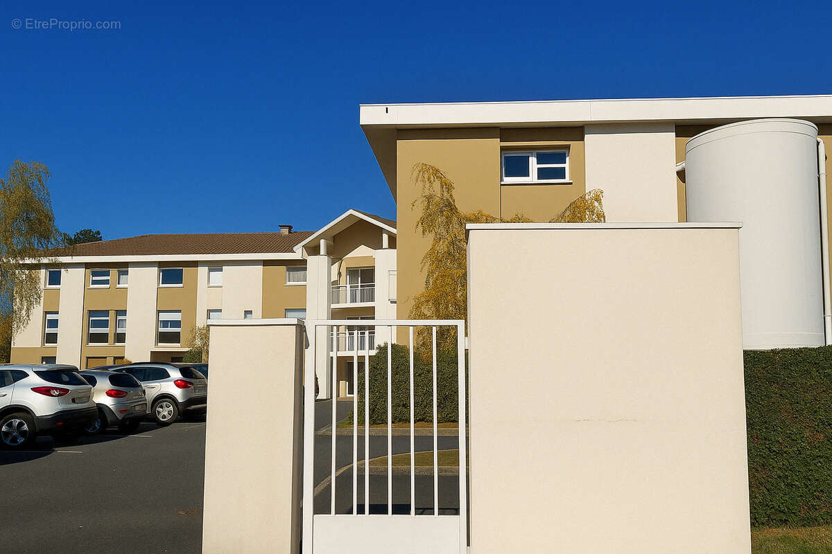 Appartement à PAREMPUYRE