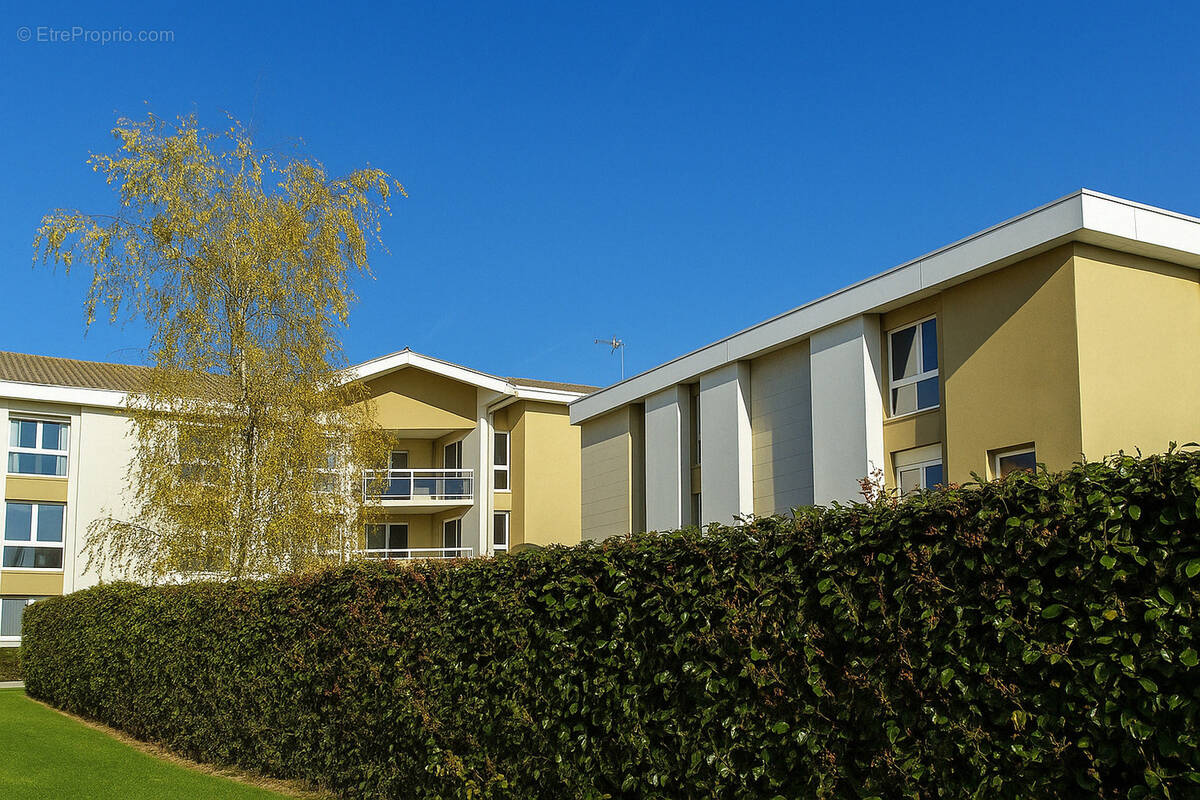 Appartement à PAREMPUYRE