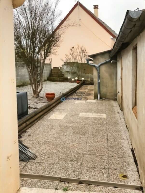 Maison à SAINT-JULIEN-SUR-SARTHE