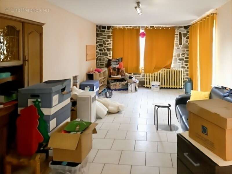 Maison à SAINT-JULIEN-SUR-SARTHE