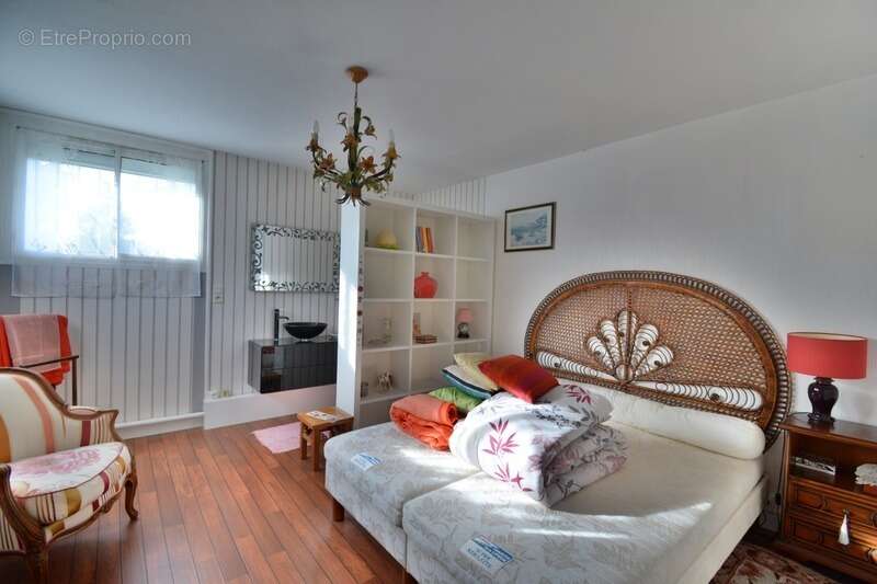 Maison à LA COURONNE