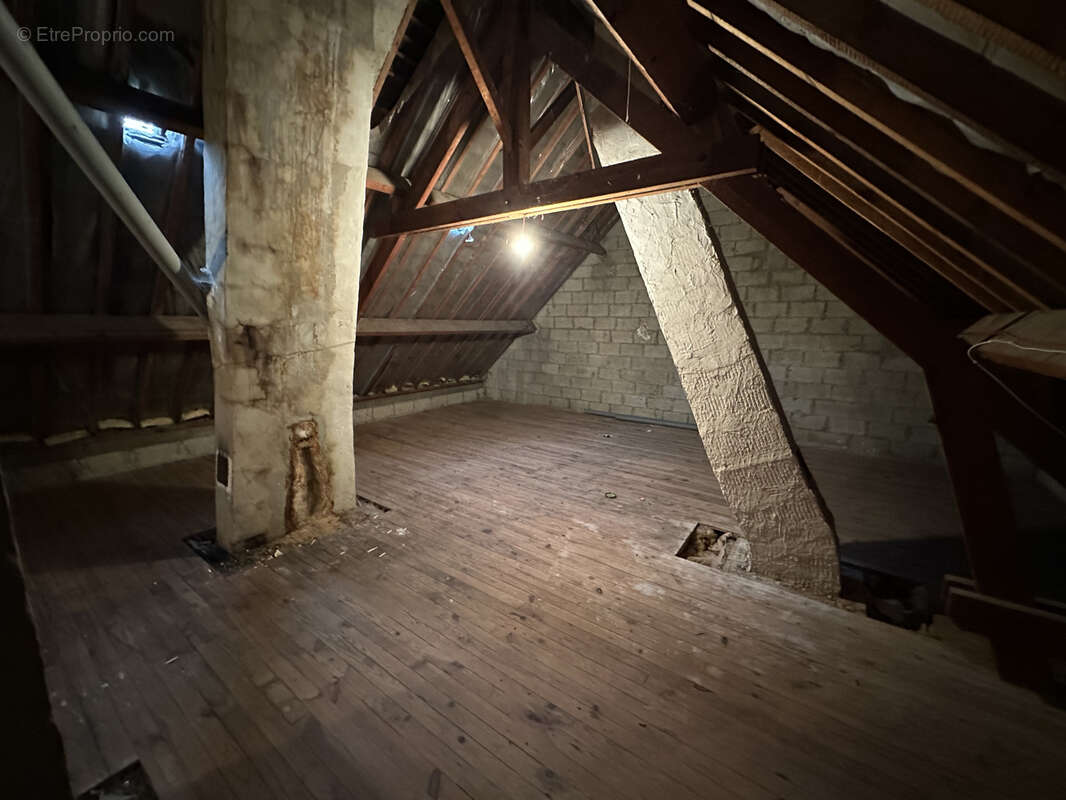 Maison à MONCHY-SUR-EU