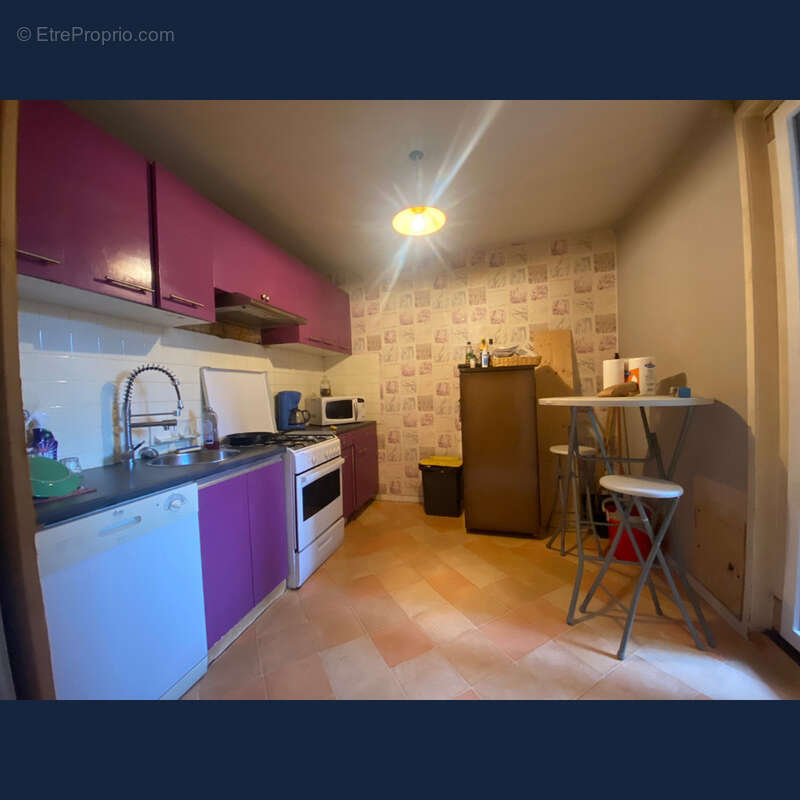 Appartement à ONET-LE-CHATEAU