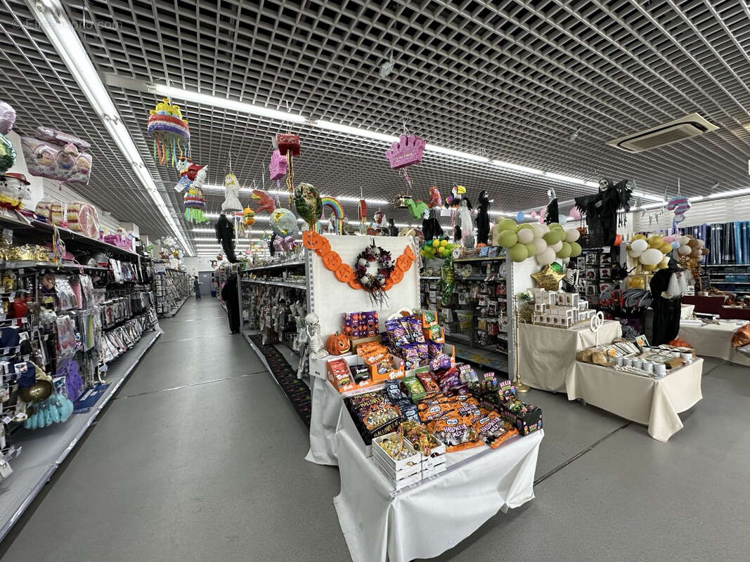 Commerce à LYS-LEZ-LANNOY