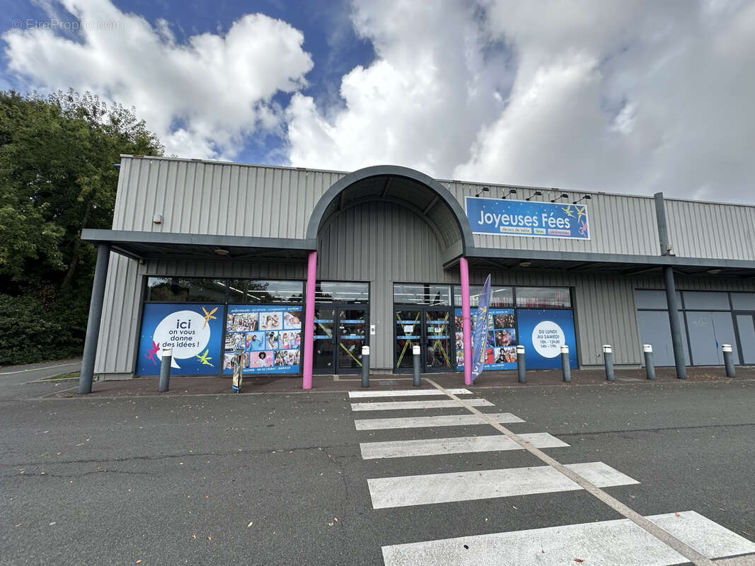 Commerce à LYS-LEZ-LANNOY