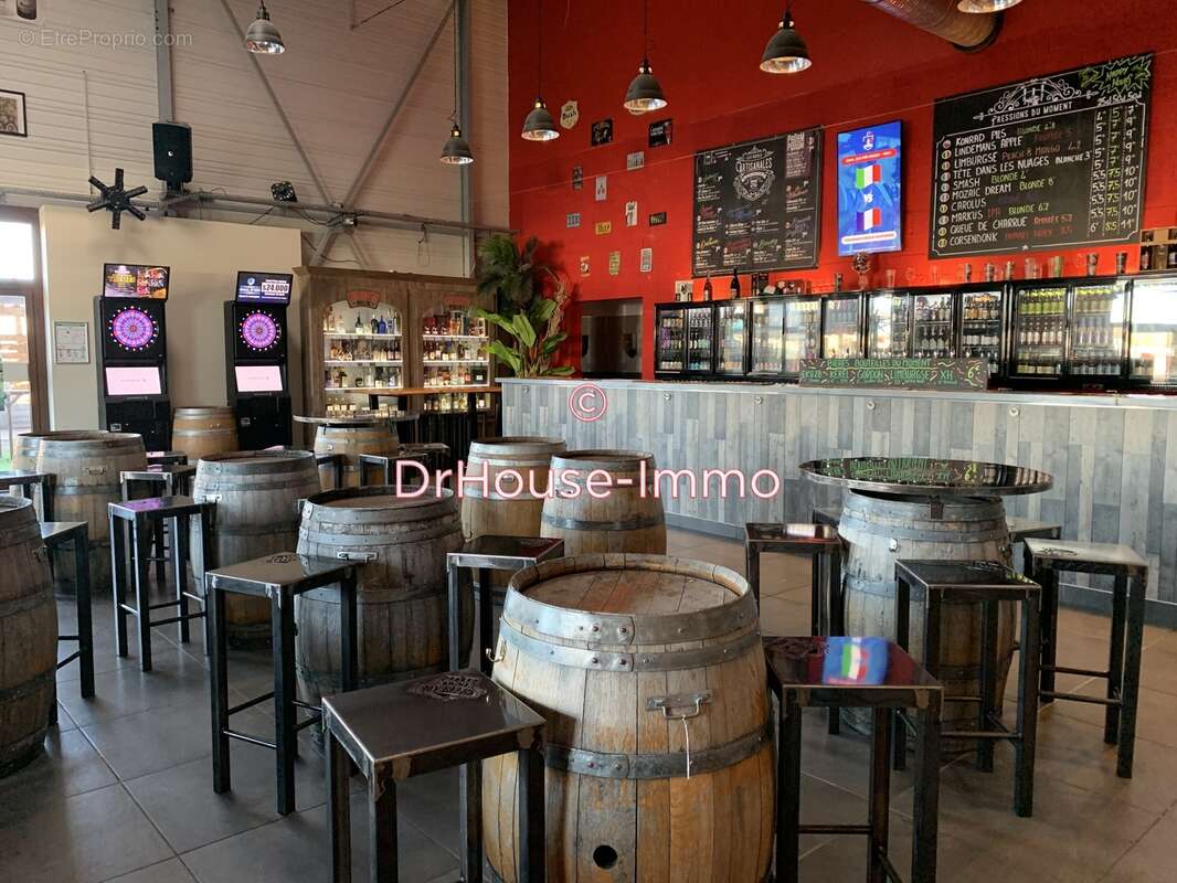 Commerce à ROQUEBRUNE-SUR-ARGENS