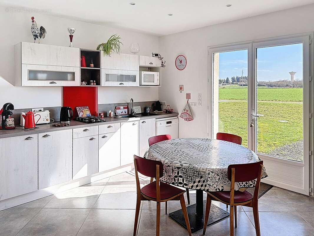 Maison à SAINT-PROJET-SAINT-CONSTANT