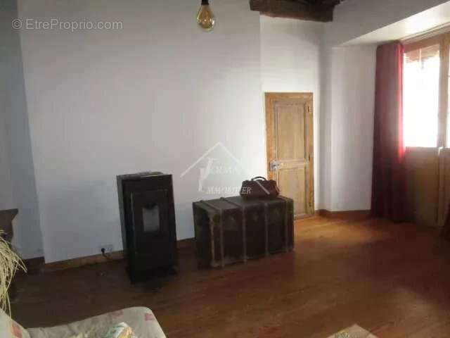 Maison à VARENNES-SUR-ALLIER