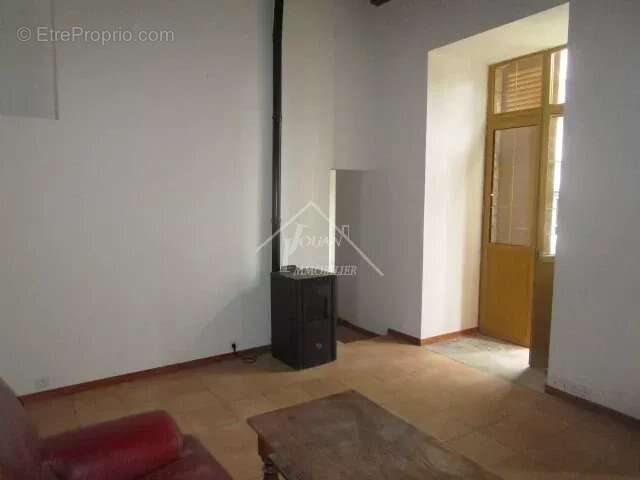 Maison à VARENNES-SUR-ALLIER