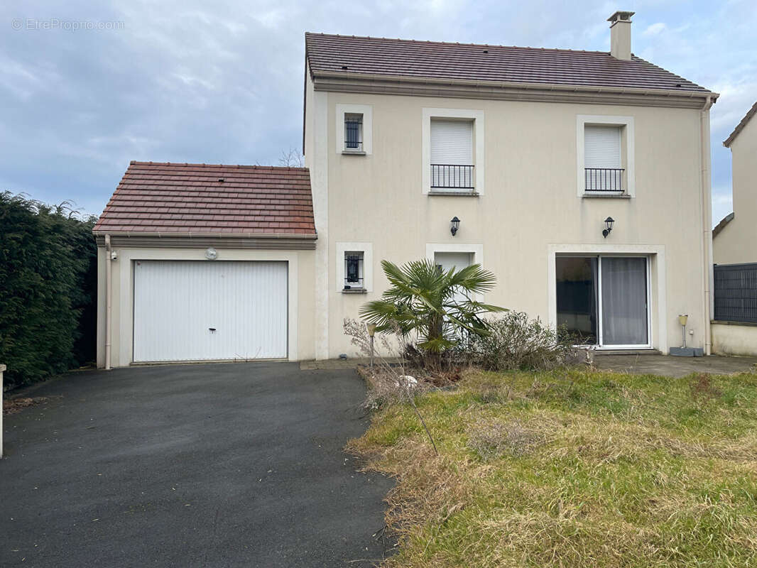 Maison à LES BREVIAIRES