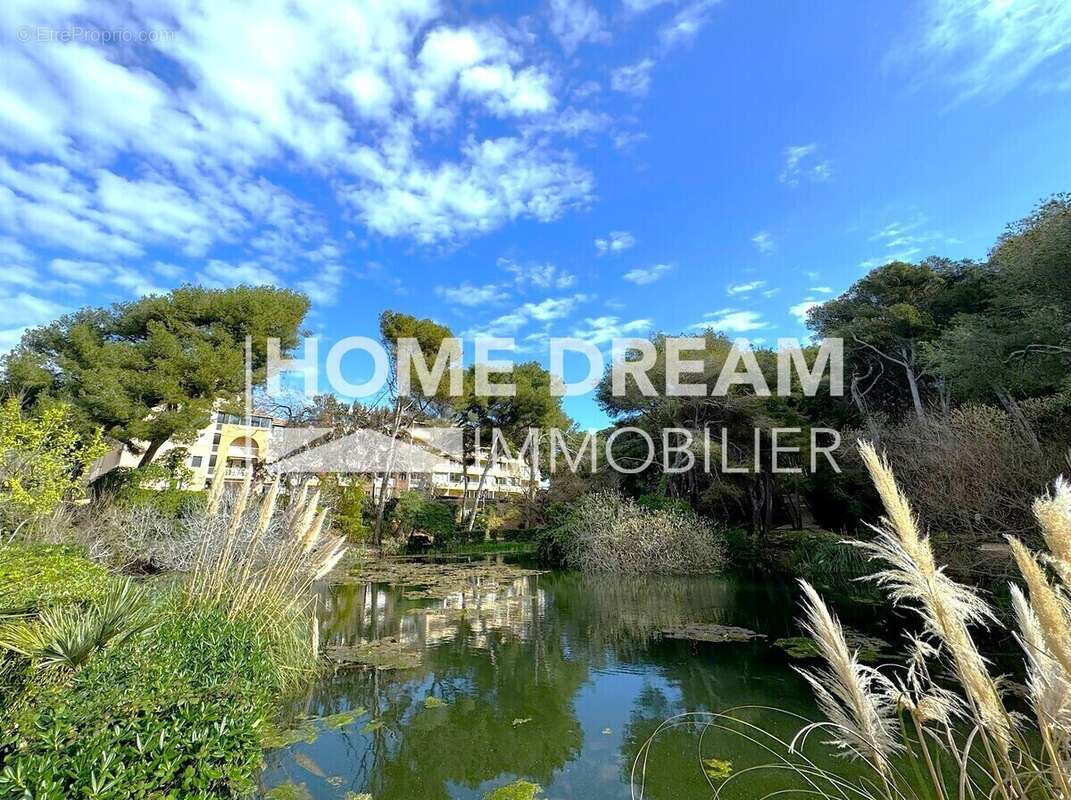 Appartement à SIX-FOURS-LES-PLAGES