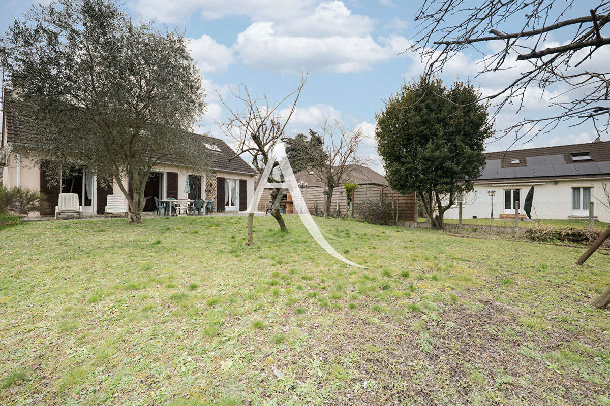 Maison à LIMEIL-BREVANNES