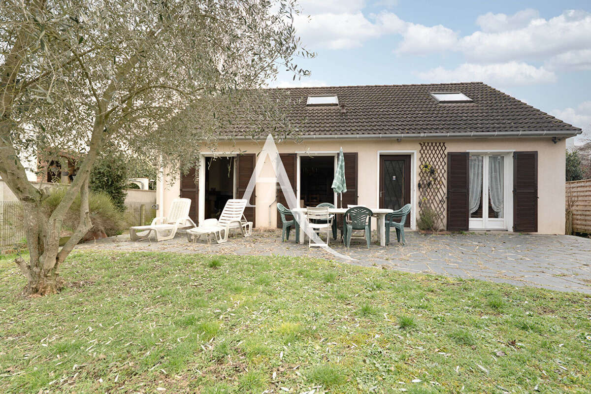 Maison à LIMEIL-BREVANNES