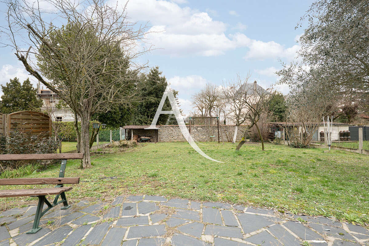 Maison à LIMEIL-BREVANNES
