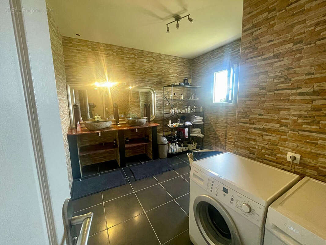 Maison à LAMONZIE-SAINT-MARTIN