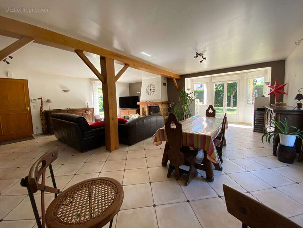 Maison à MONTFORT-L'AMAURY