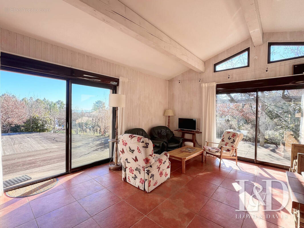 Maison à SAINT-PAUL-LE-JEUNE